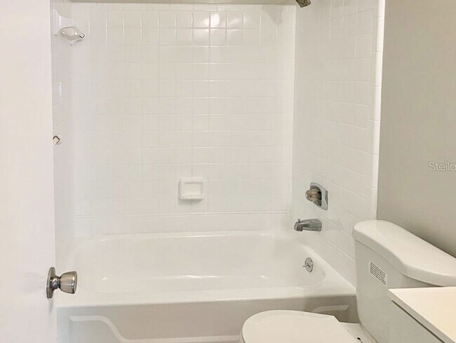 Building Photo - 2292 - Sugarfoot Oaks