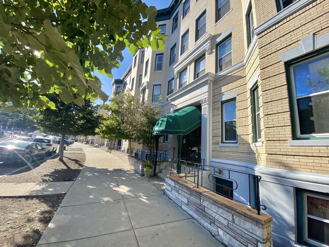 Building Photo - 1423 Commonwealth Ave