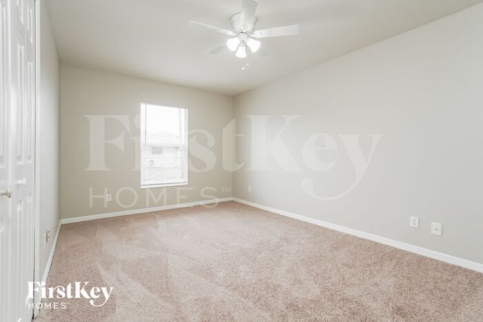 Building Photo - 6480 Maytree Cir
