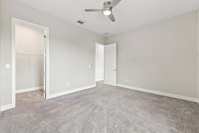 Building Photo - 5608 Macoon Wy