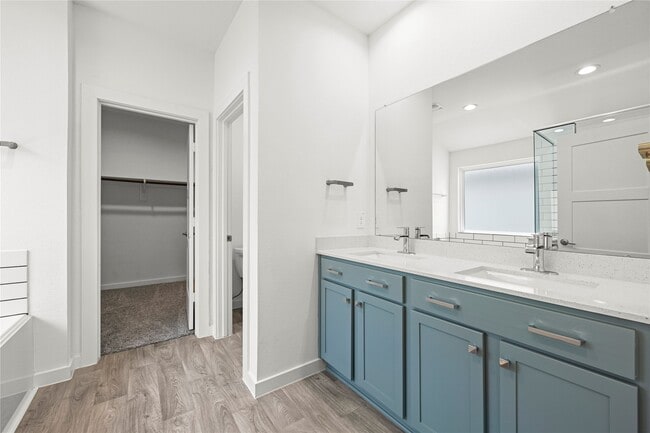 Building Photo - 14254 Black Cyn Ln