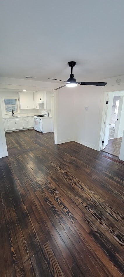 Building Photo - 4208 Delhi St