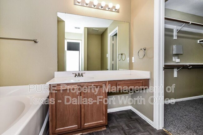 Building Photo - 117 Arrowhead Dr
