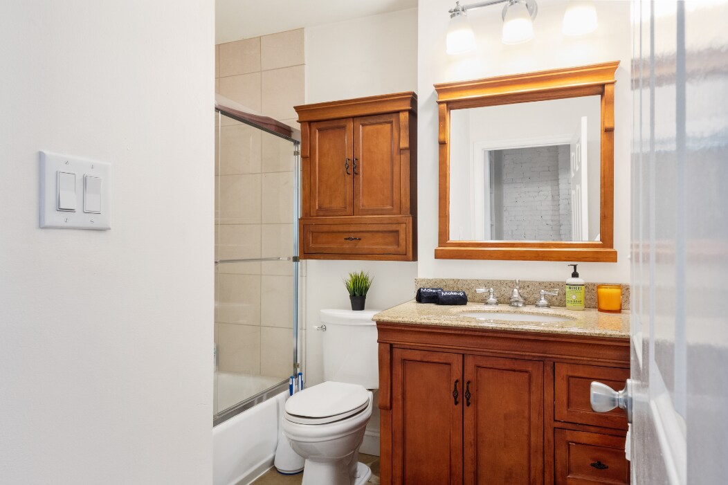 Second Floor Full Bathroom - 1703 S 11th St