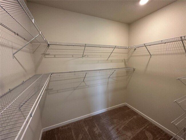 Building Photo - 5685 Arborvista Dr