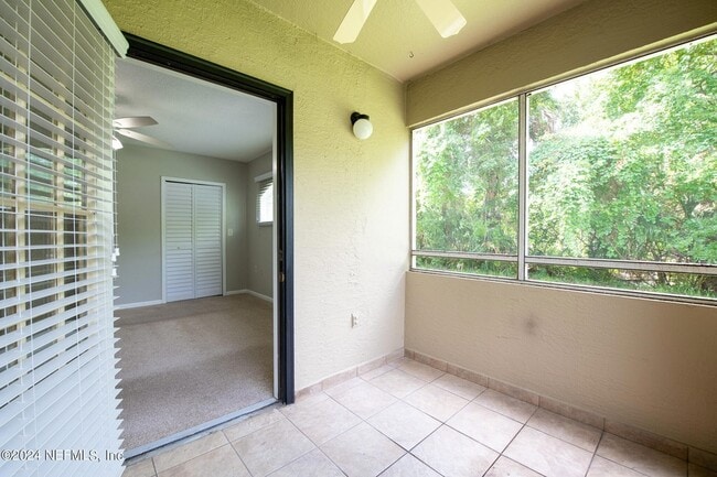 Building Photo - 1655 The Greens Way