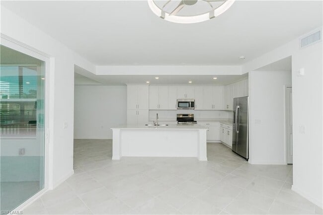 Building Photo - 18451 Copperhead Dr