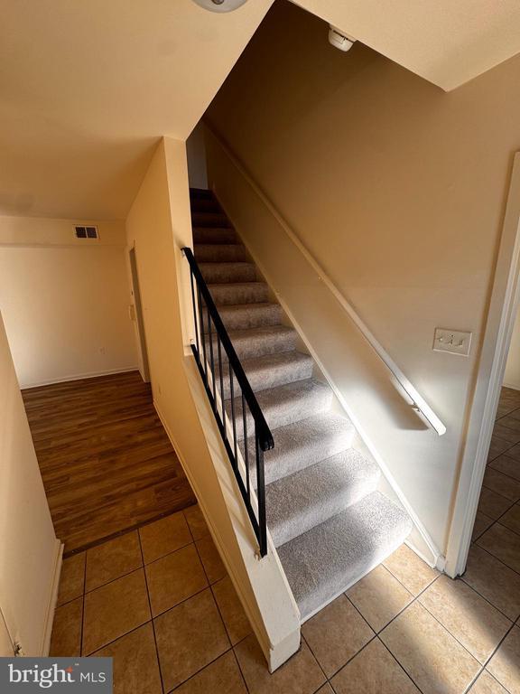 Building Photo - 4513 Logsdon Dr