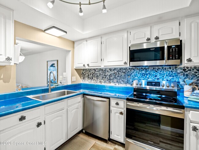 Building Photo - 199 Jimmy Buffett Mem Hwy