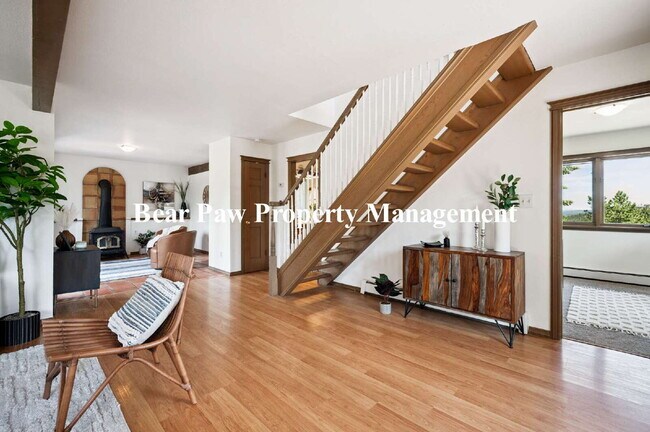 Building Photo - Great House in South Evergreen!! Must See!!