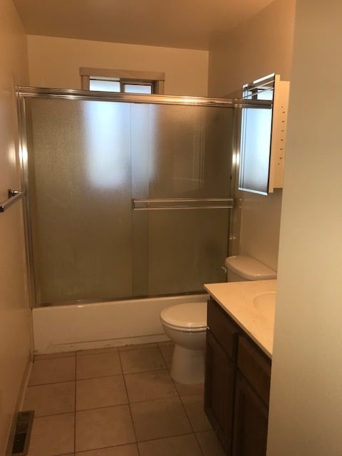 Building Photo - Large, three bedroom Central Point ranch h...