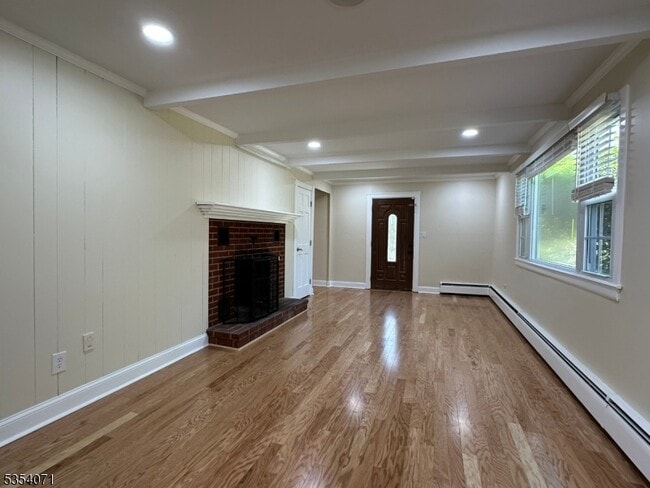 Building Photo - 120 Kosciuszko Rd