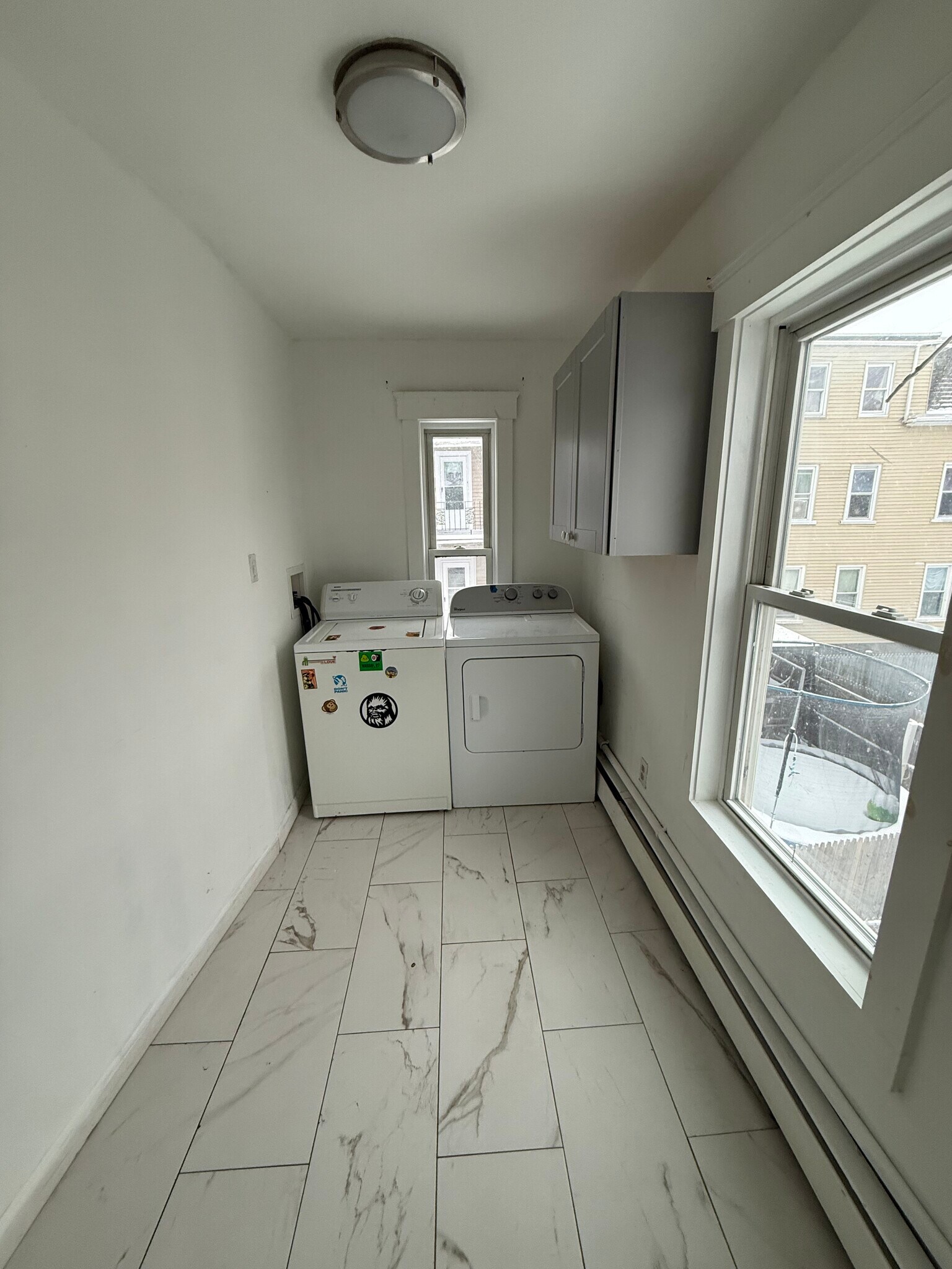 Building Photo - 30 Davenport St