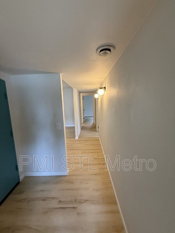 Building Photo - 2512 Dukeland Dr