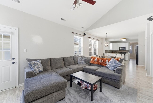 Building Photo - 3688 Cainhoy Ln