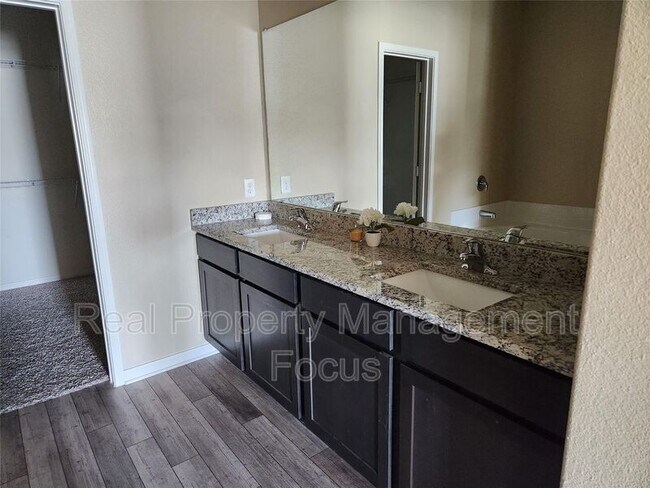 Building Photo - 3109 Bowen St