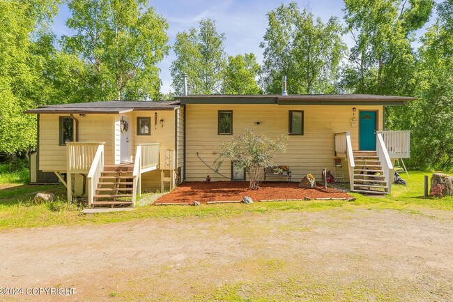 Building Photo - 1470 N Grubstake Dr