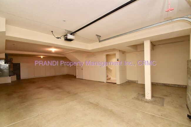 Building Photo - Coming Soon! 3 Bedroom Larkspur Townhouse.