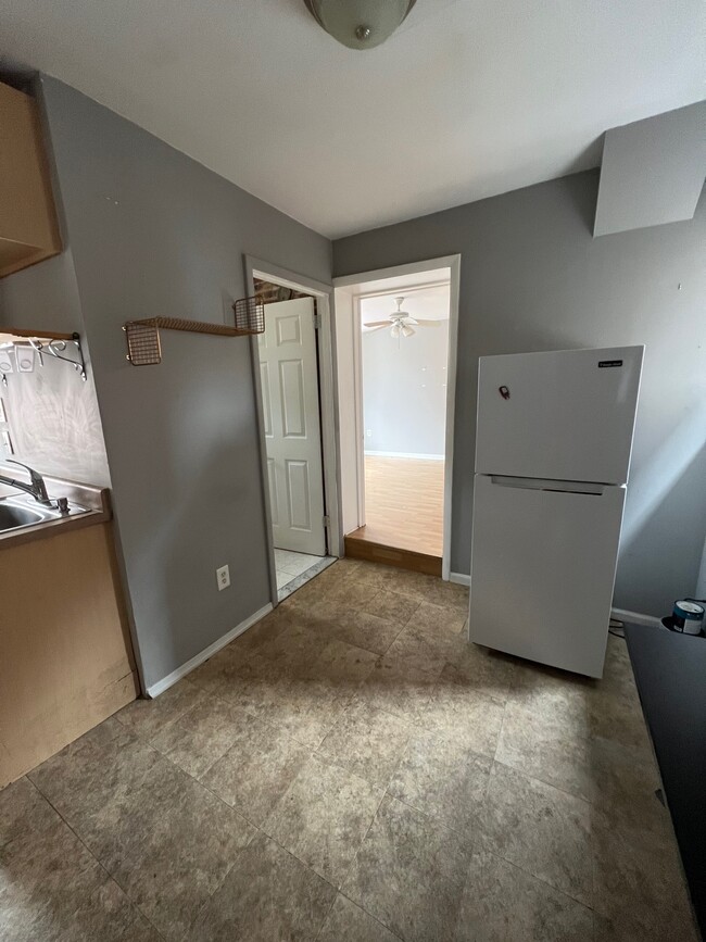 Dining area / Kitchen - 1180 S 10th St