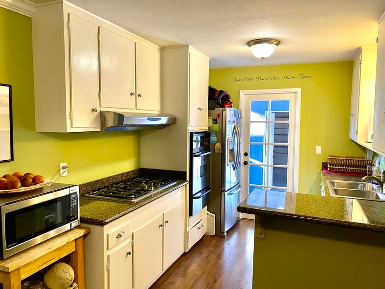 Building Photo - 117 Lexington Ln