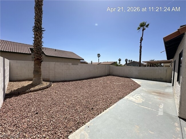 Building Photo - 329 Chastine St