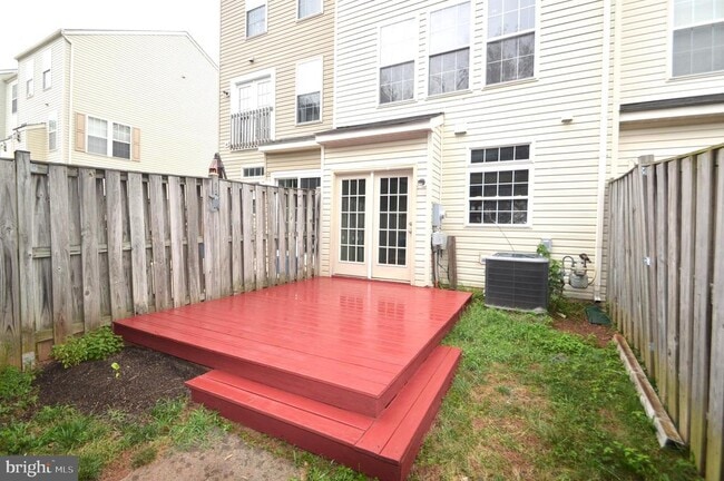 Building Photo - 21081 Pickerelweed Terrace