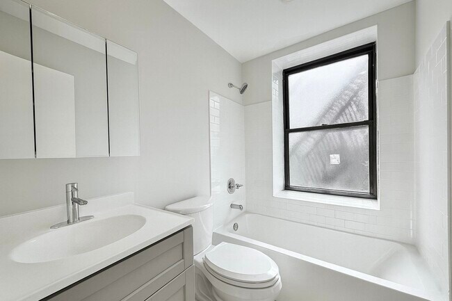 Building Photo - 103 Bostwick Ave