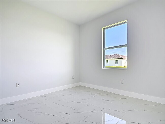 Building Photo - 5001 Bywood St