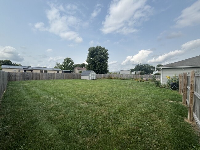 Building Photo - 55 Feather Cir