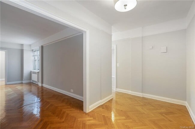 Building Photo - 45 Popham Rd
