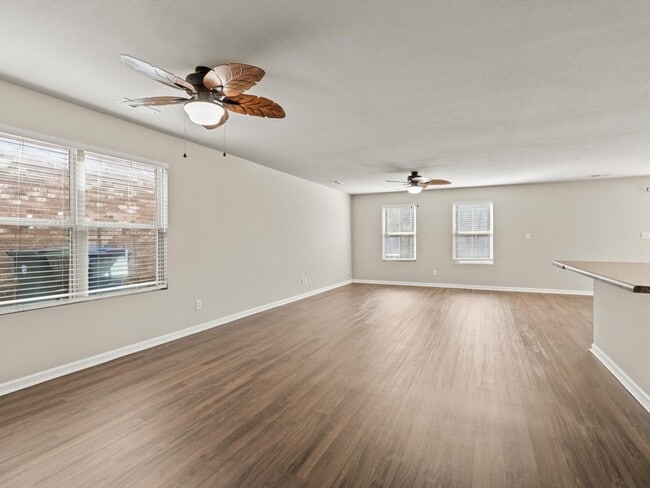 Building Photo - 208 Sedgewick Dr