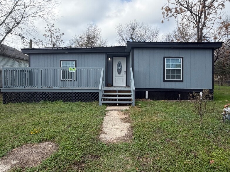 Building Photo - 806 S Rusk Ave