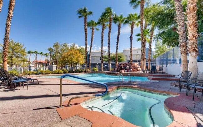 Building Photo - GREEN VALLEY CONDO IN  RENOVATED CONDITION