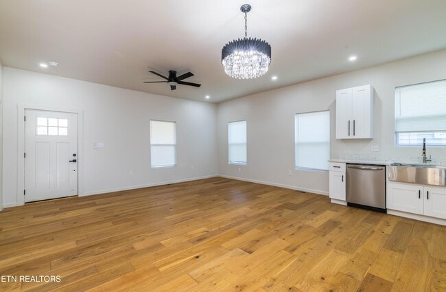 Building Photo - 1422 Beaumont Ave