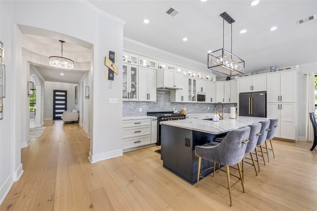 Building Photo - 14 Rancher's Trail