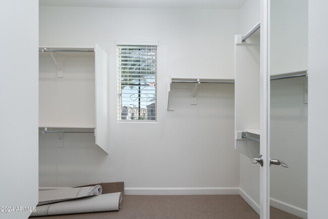 Building Photo - 4015 S Pecan Dr