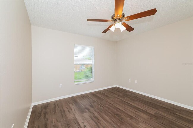 Building Photo - 15 Sawfish Ln