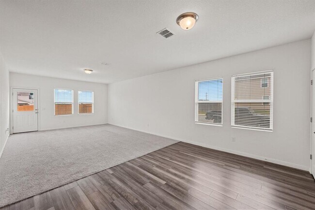 Building Photo - 200 Gemsbok Rd