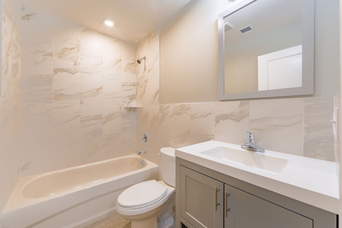 Building Photo - 255 Chadwick Ave