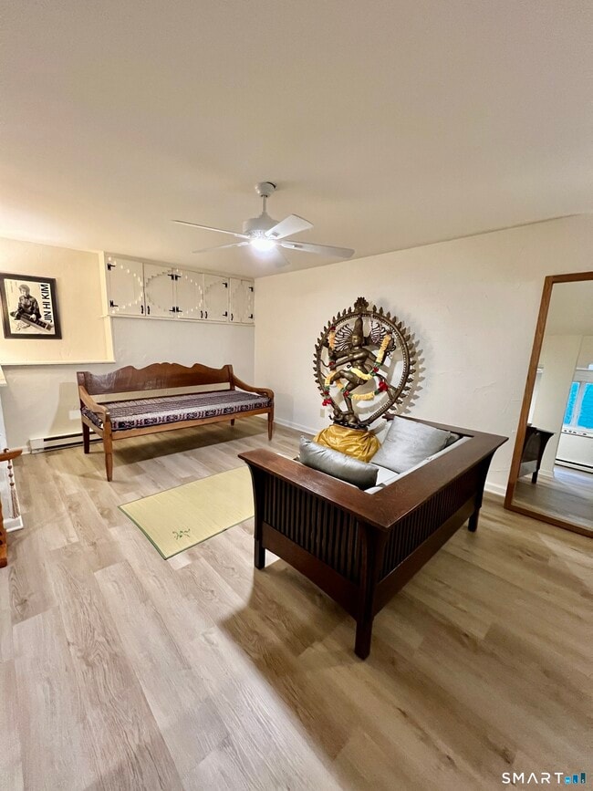 Building Photo - 290 Cliffside Dr