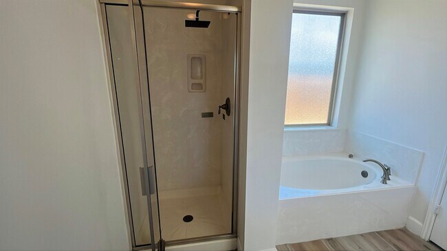 Building Photo - 15822 Lost Anchor Way Ln