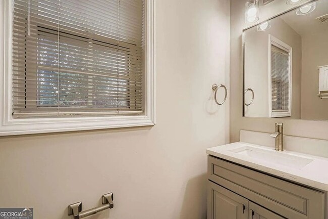 Building Photo - 1570 Twin Bridge Ln