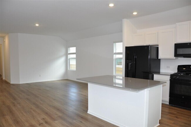 Building Photo - 141 Tofalla