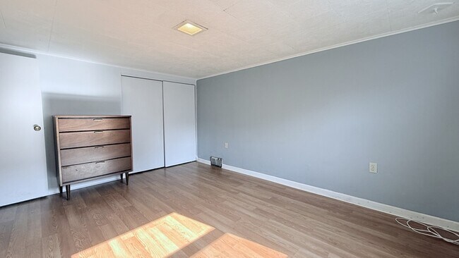 Building Photo - 222 Edmond St
