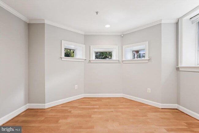 Building Photo - 1740 18th St NW