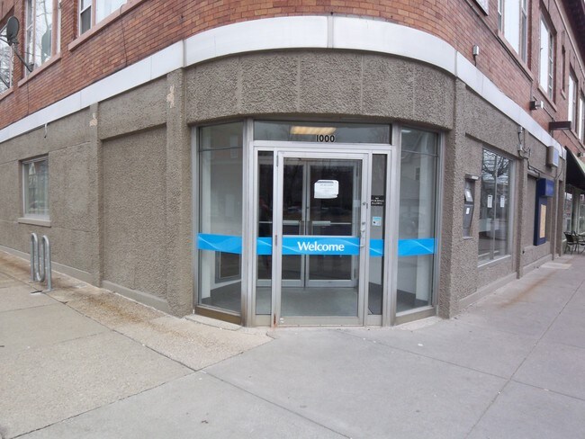 Building Photo - 1000 Elmwood