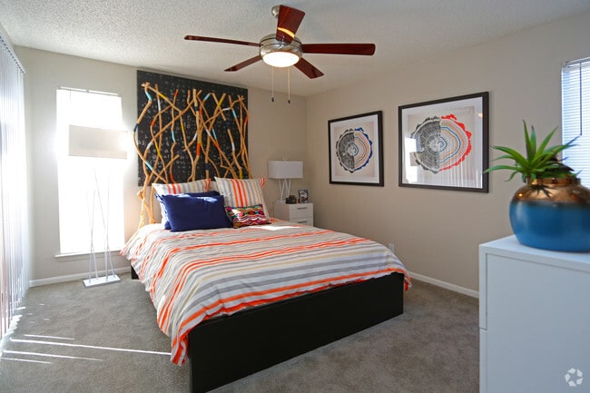 Interior Photo - Vivid