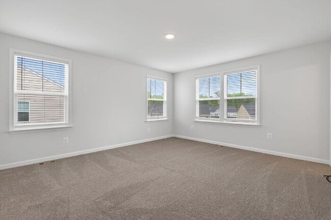Building Photo - Spacious 3 Bedroom Townhome in Glen Allen - $2,650/mo