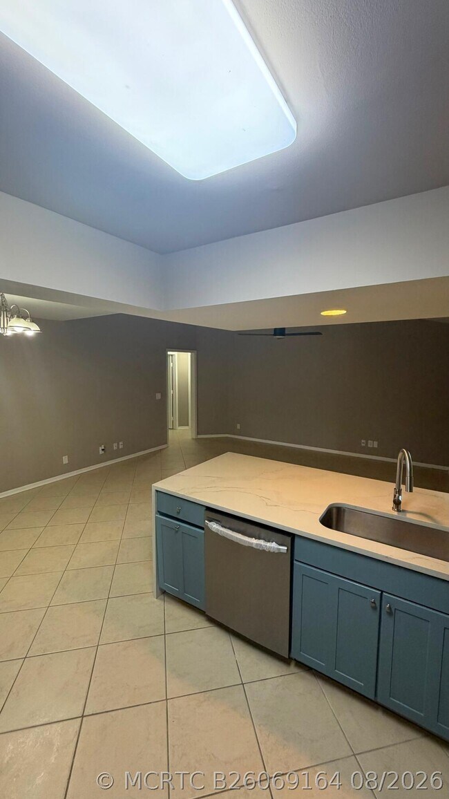 Building Photo - 1540 Chapparel Way