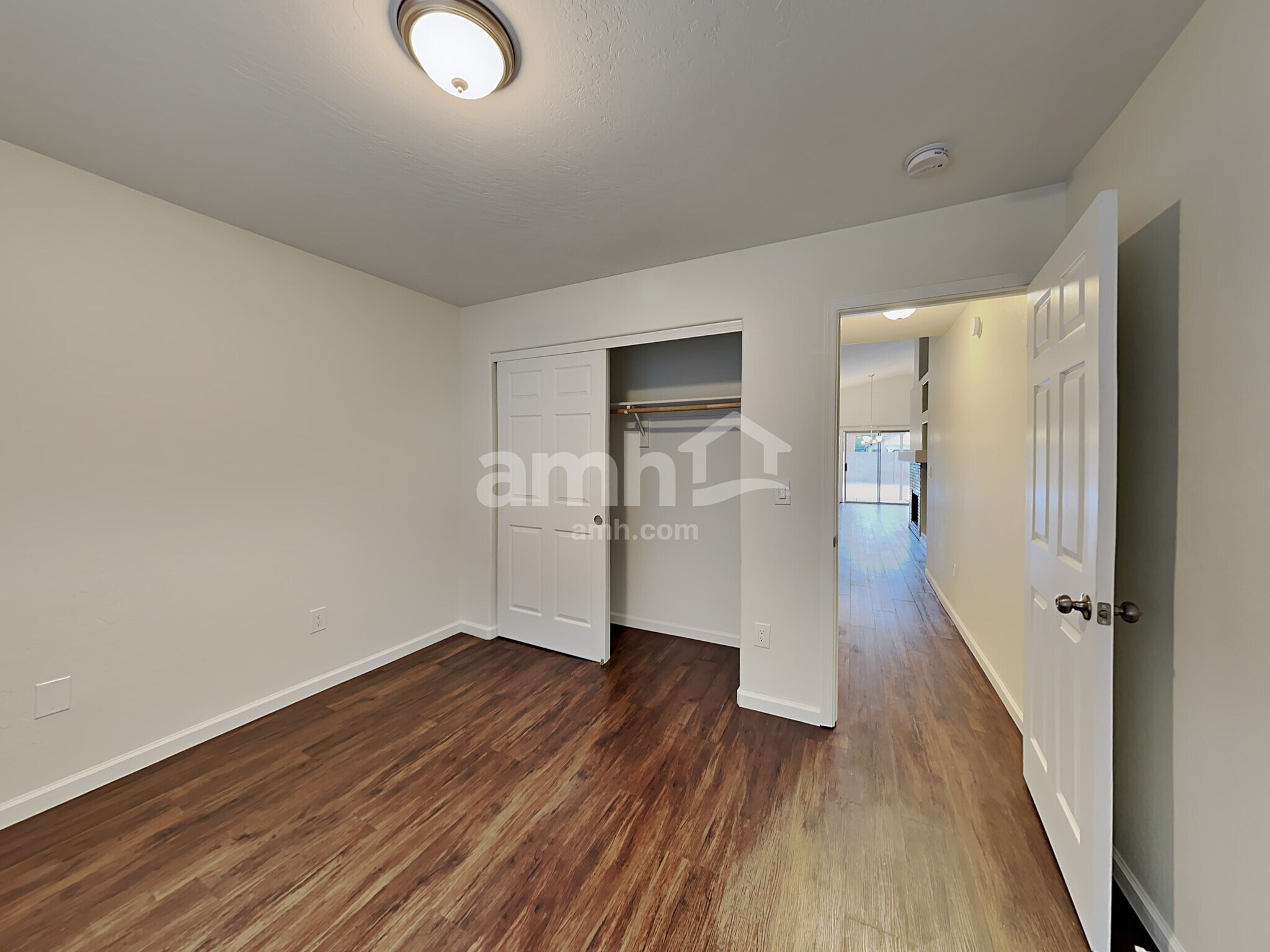 Building Photo - 2107 E Catclaw St